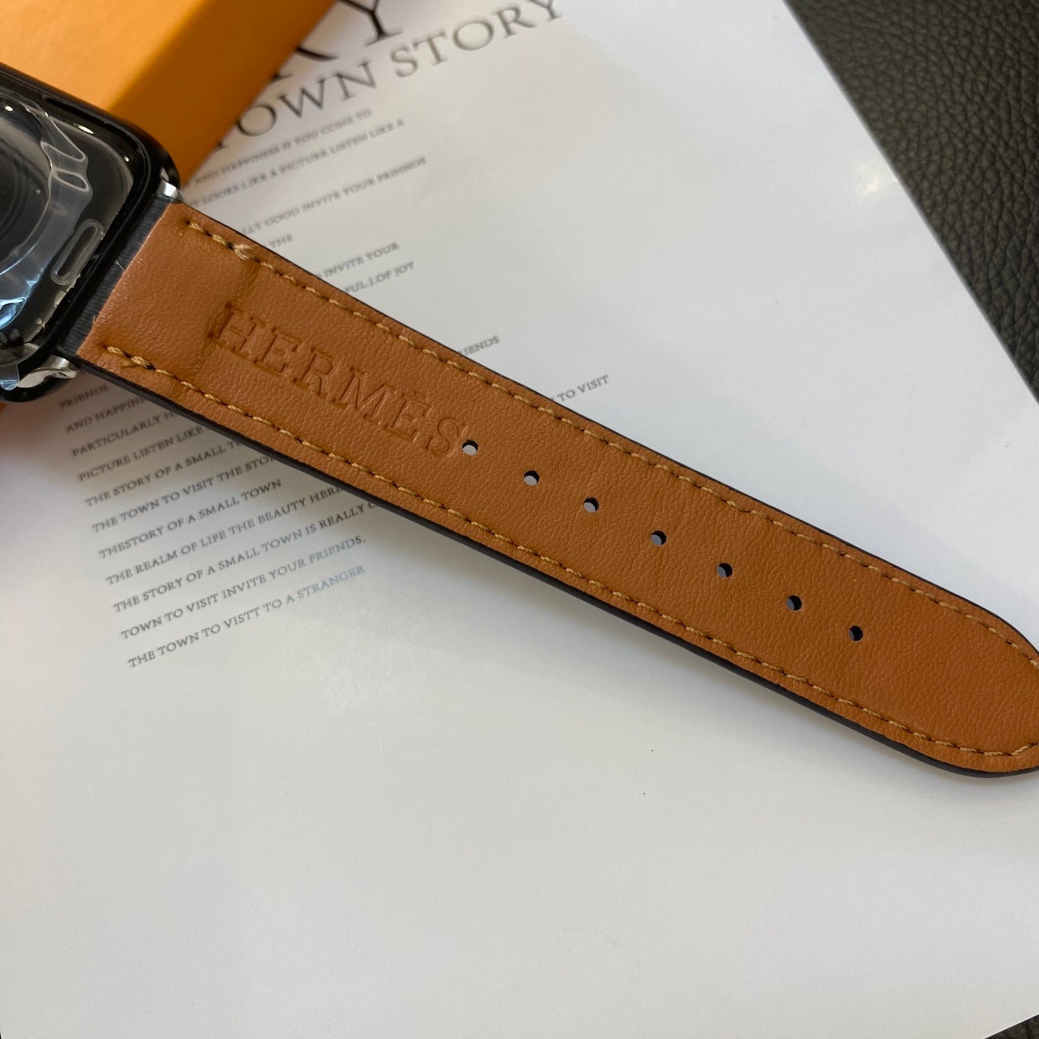 HRMS BLACK